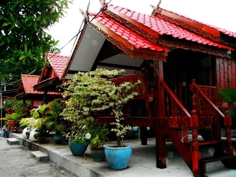 رايونغ Suksomjai Hotel الغرفة الصورة