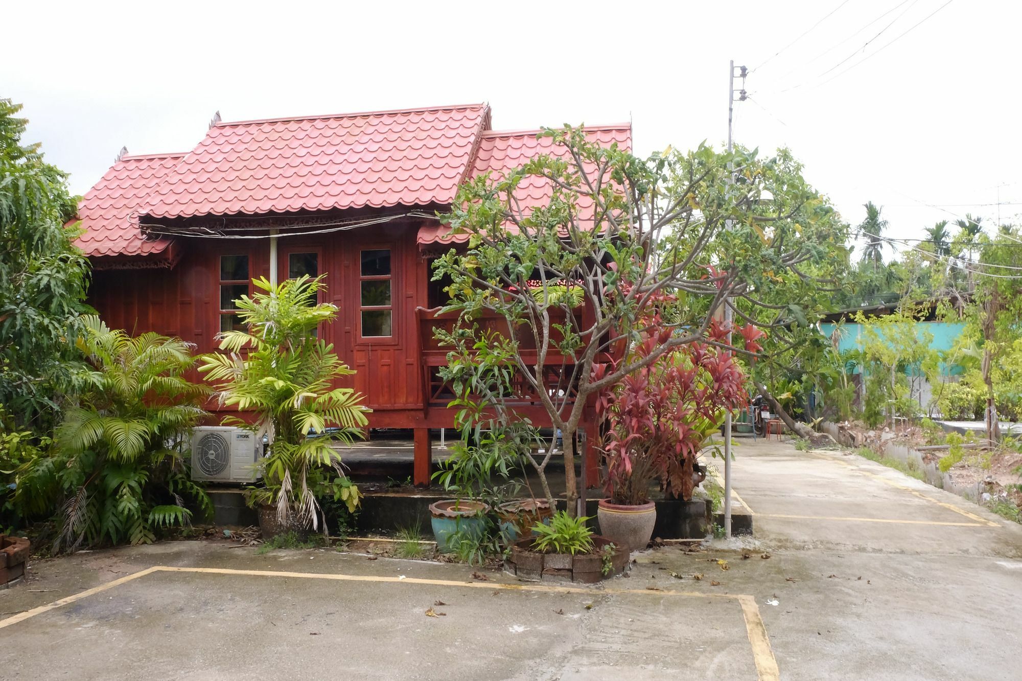 رايونغ Suksomjai Hotel المظهر الخارجي الصورة
